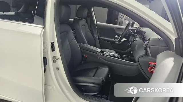 Mercedes-Benz A-Class W177 id 3653707 из Кореи 19