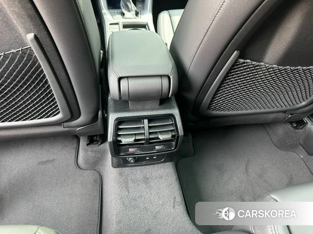 Audi Q3 (F3) id 3792634 из Кореи 16