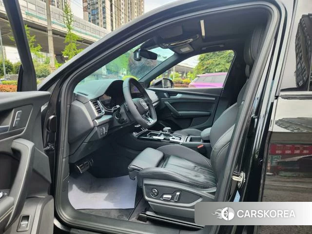 Audi Q5L id 4306922 из Китая 9