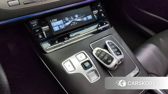 Hyundai The New Grandeur IG Hybrid id 3044537 из Кореи 19