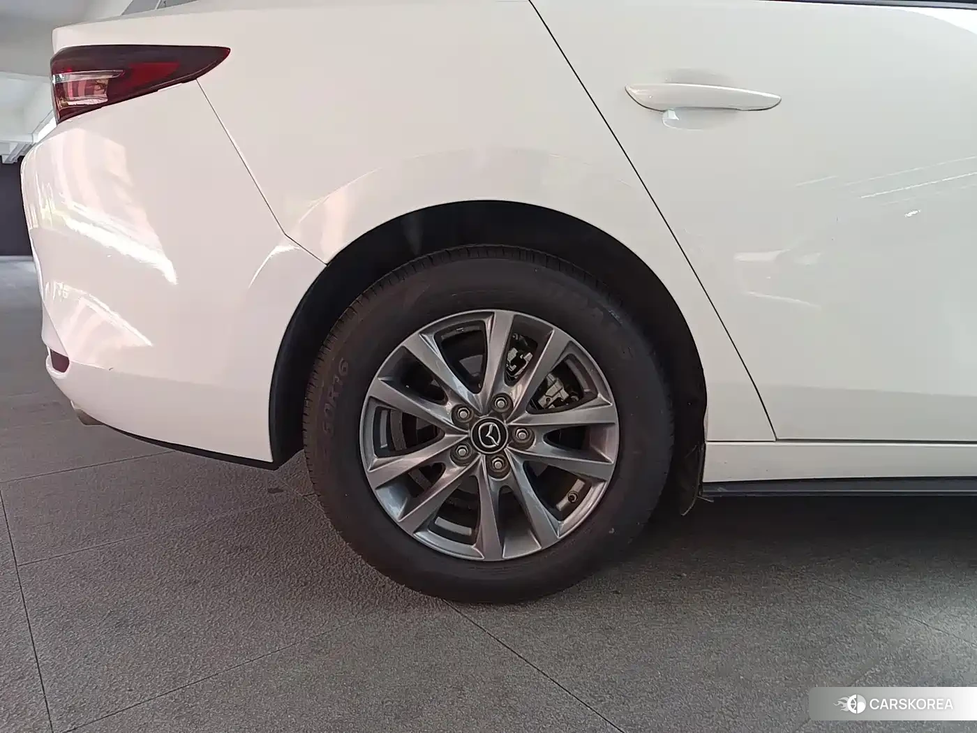 Mazda 3 id 4669319 из Китая 19