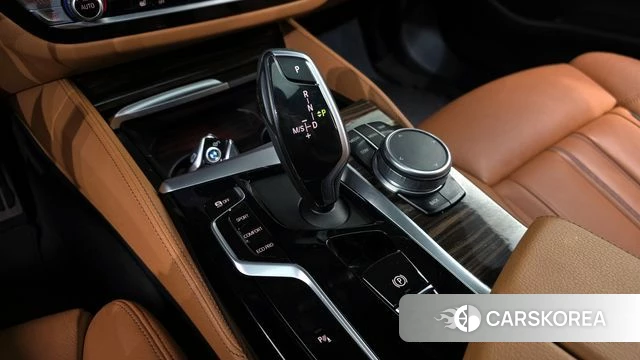 BMW 5 Series (G30) id 3851882 из Кореи 19