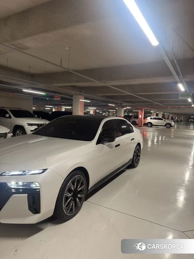 BMW 7 Series (G70) id 3482659 из Кореи 12