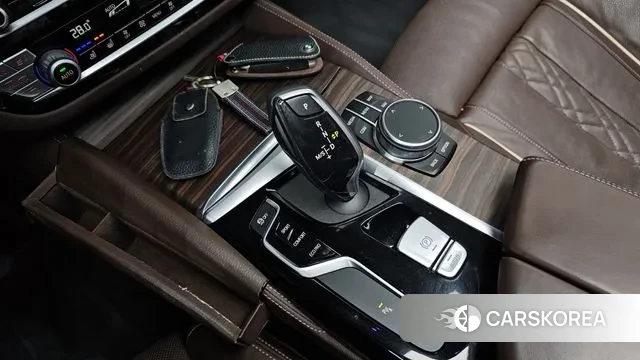 BMW 5 Series (G30) id 3607954 из Кореи 19