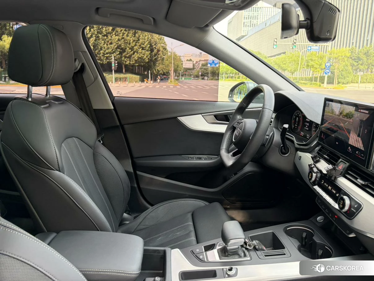 Audi A4L id 4515259 из Китая 19