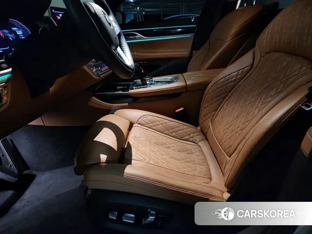 BMW 7 Series (G11) id 3607664 из Кореи 14