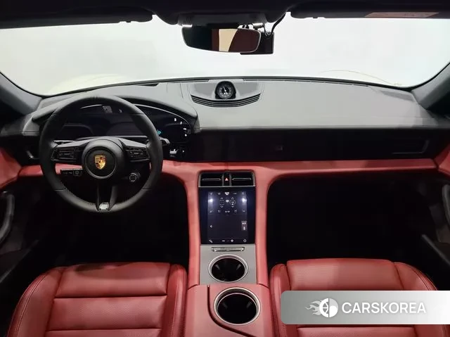 Porsche Taycan id 3776325 из Кореи 18