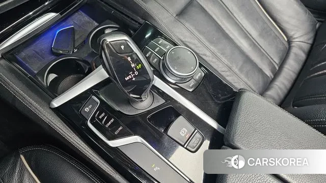 BMW 5 Series (G30) id 3188318 из Кореи 19