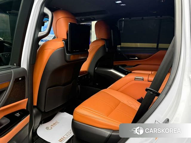 Lexus LX id 4261215 из Китая 13