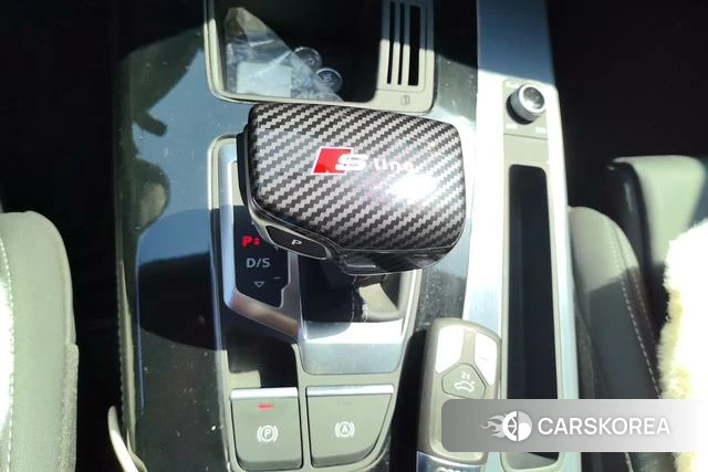 Audi Q5L id 4328996 из Китая 16