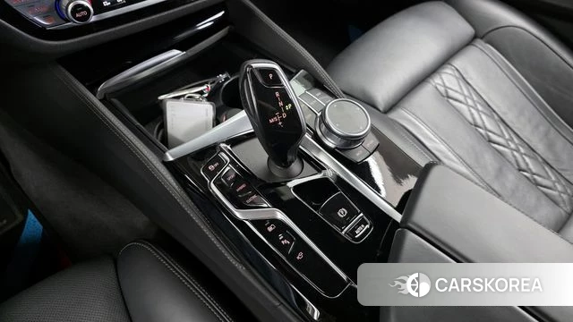 BMW 5 Series (G30) id 4187357 из Кореи 19