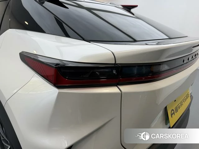 Lexus RZ id 4219336 из Китая 19