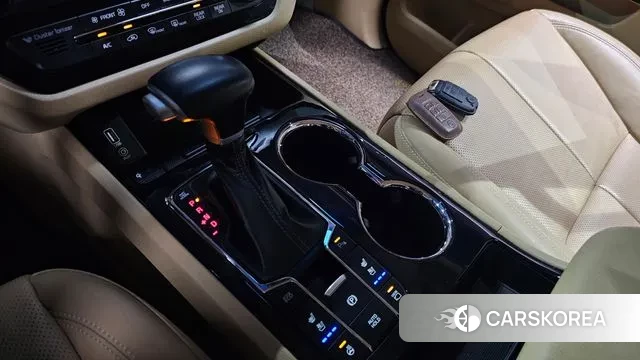 Kia The New Carnival id 3713526 из Кореи 19