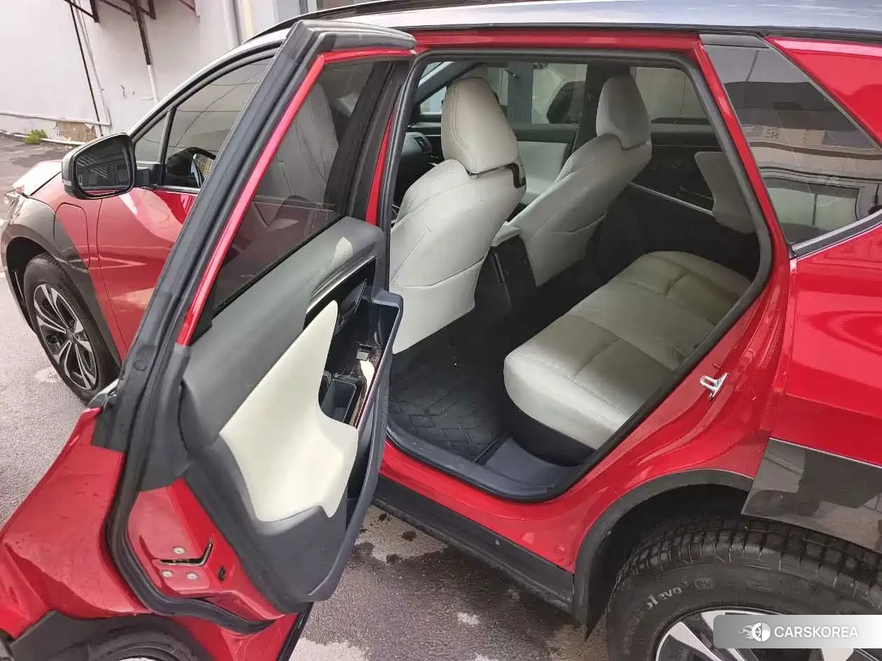 Toyota bZ4X id 4680788 из Китая 9