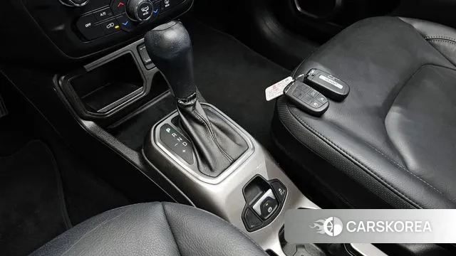 Jeep Renegade id 3753107 из Кореи 19