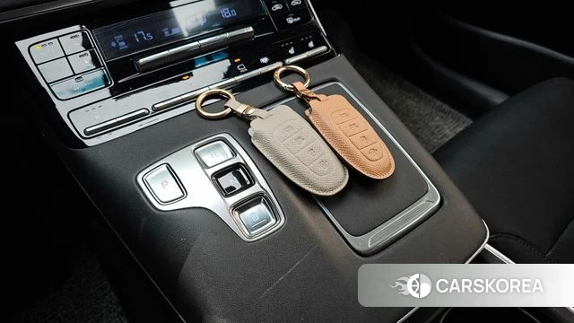 Hyundai The New Grandeur IG id 3861038 из Кореи 19