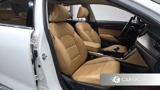 Kia K7 Premier Hybrid id 3499637 из Кореи 19