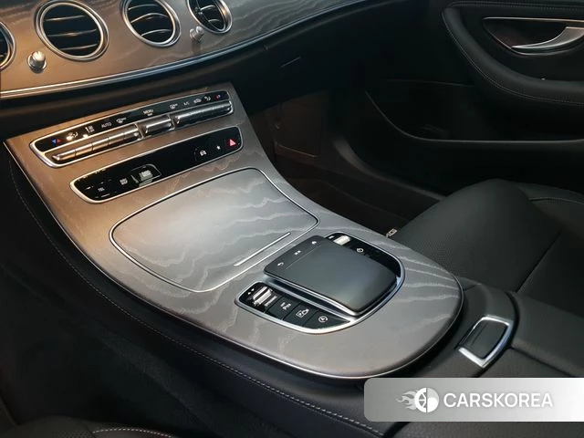 Mercedes-Benz E-Class W213 id 4599938 из Кореи 17