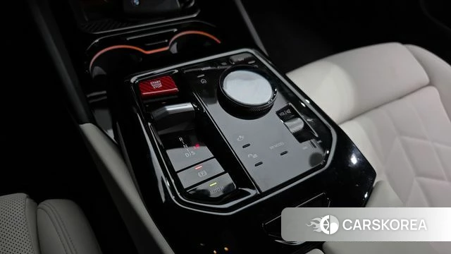 BMW 5 Series (G60) id 4578583 из Кореи 19