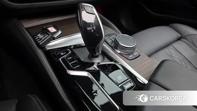 BMW 5 Series (G30) id 3053170 из Кореи 19