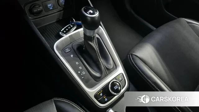 Hyundai Venue id 3525982 из Кореи 19