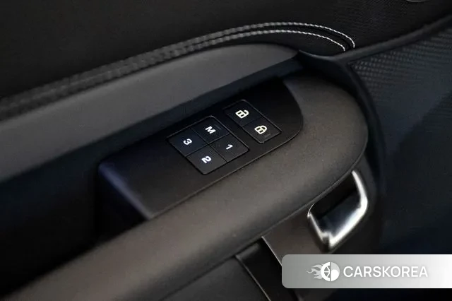 Land Rover Discovery 5 id 3026740 из Кореи 19