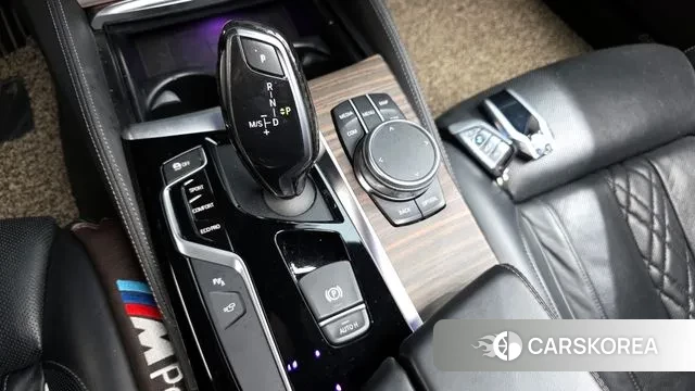 BMW 5 Series (G30) id 3449795 из Кореи 19