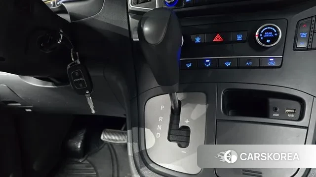 Hyundai The New Grand Starex id 3598982 из Кореи 19