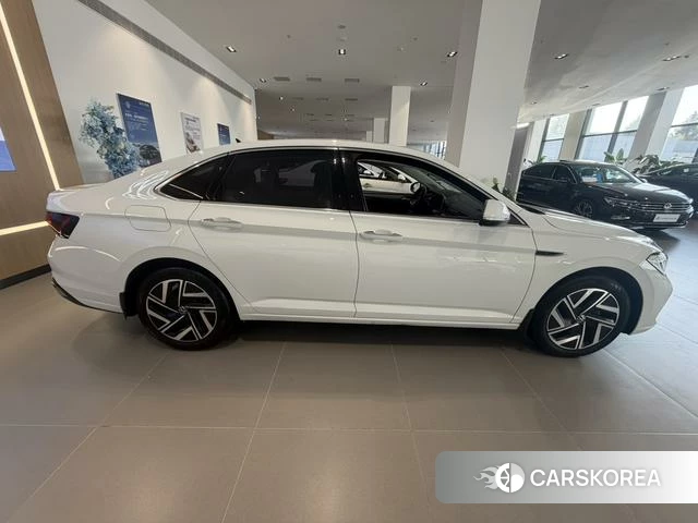 Volkswagen Sagitar id 4301699 из Китая 18