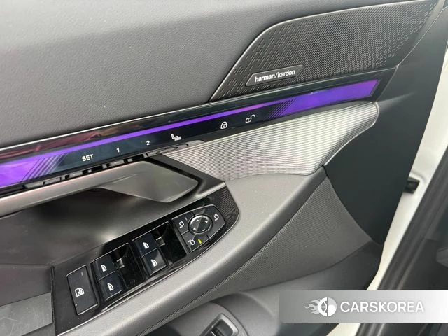 BMW 5 Series (G60) id 3863870 из Кореи 11