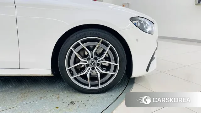 Mercedes-Benz E-Class W213 id 3294662 из Кореи 19