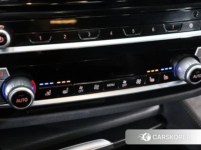 BMW 5 Series (G30) id 3410861 из Кореи 19