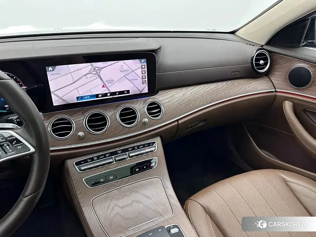 Mercedes-Benz E-Class id 4686005 из Китая 31