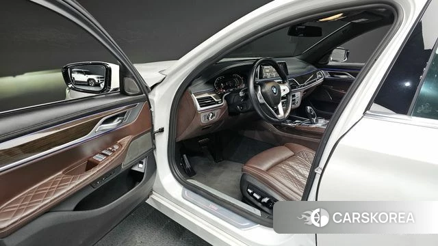 BMW 7 Series (G11) id 4316537 из Кореи 31