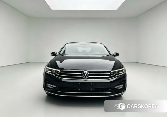 Volkswagen Magotan id 4299603 из Китая 9