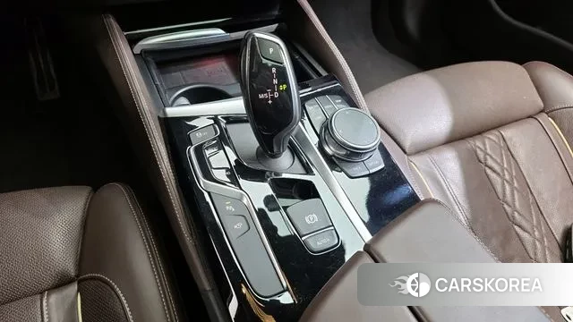 BMW 5 Series (G30) id 3557575 из Кореи 19