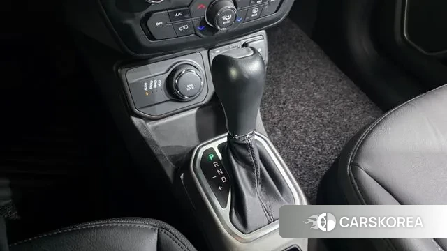 Jeep Renegade id 3691291 из Кореи 19