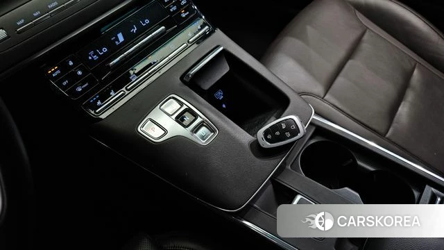 Hyundai The New Grandeur IG Hybrid id 4682957 из Кореи 19