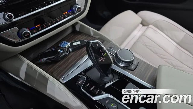 BMW 5 Series (G30) id 2854677 из Кореи 19