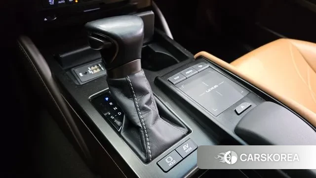 Lexus ES300h 7th generation id 3676838 из Кореи 19