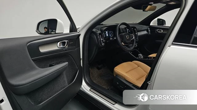 Volvo XC40 id 4494735 из Кореи 33