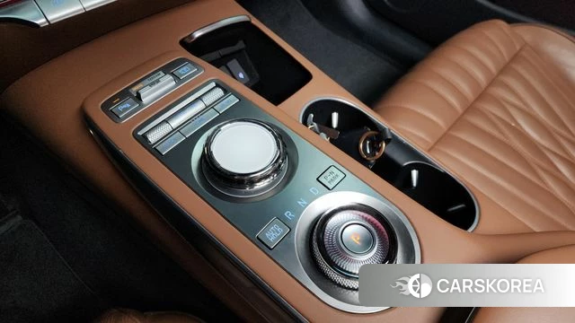 Genesis GV70 id 4243940 из Кореи 19