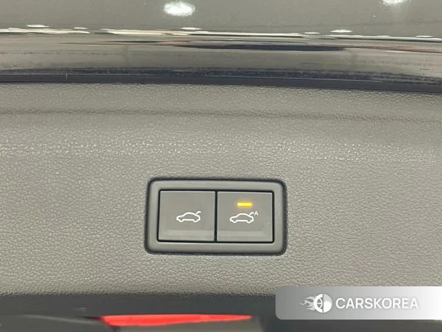 Volkswagen Touareg id 4276428 из Китая 9
