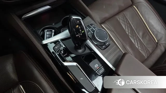 BMW 5 Series (G30) id 3698373 из Кореи 19