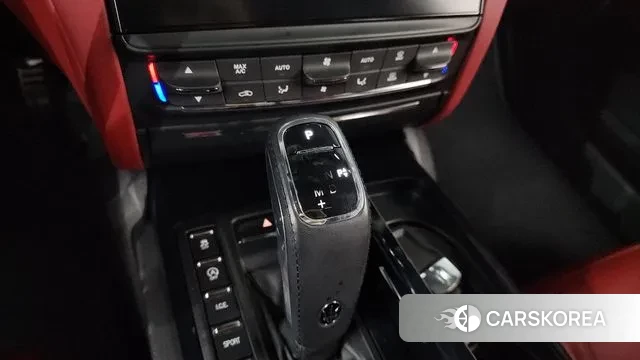 Maserati Quattroporte id 3318494 из Кореи 19