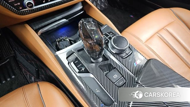 BMW 5 Series (G30) id 4587469 из Кореи 19