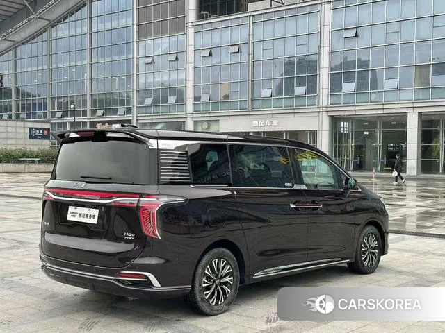 Red flag HQ9 PHEV id 4211877 из Китая 11