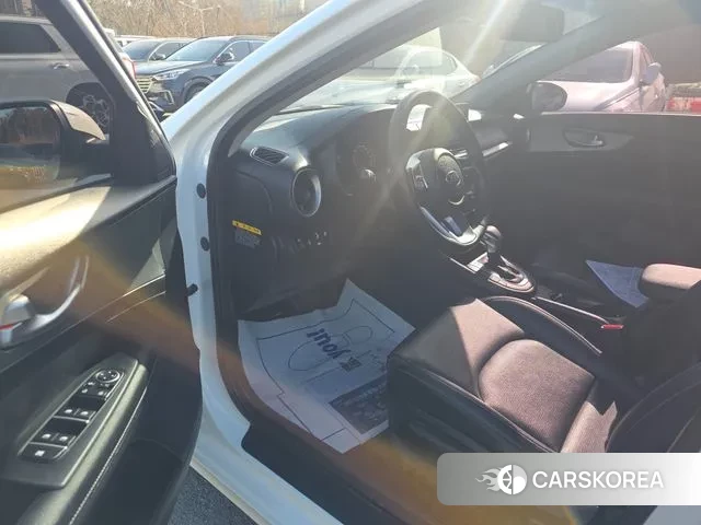 Kia Come New K3 id 3681553 из Кореи 17