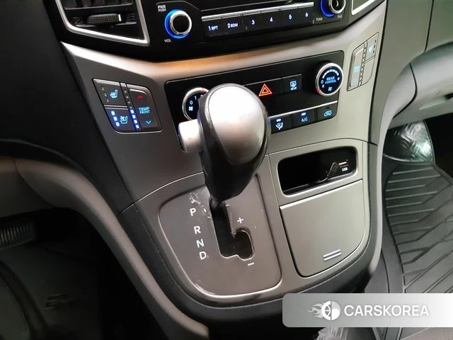 Hyundai The New Grand Starex id 4930915 из Кореи 18