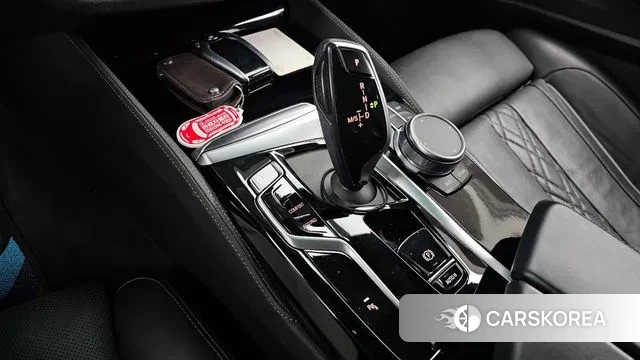 BMW 5 Series (G30) id 3468950 из Кореи 19